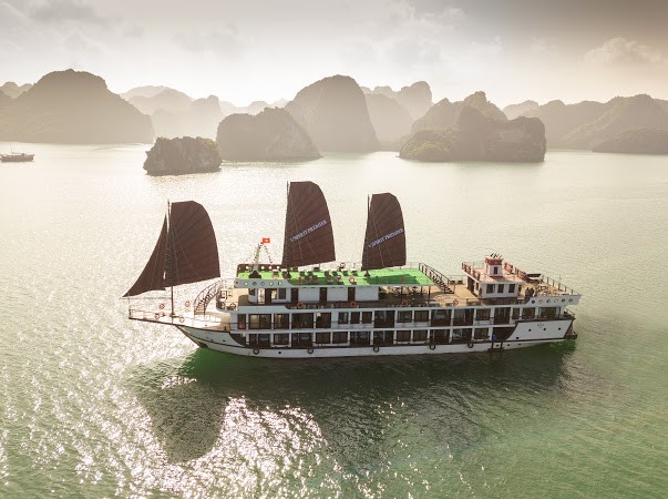 Best of Vietnam and Cambodia 14 Days Holiday - Private tour - 30% off