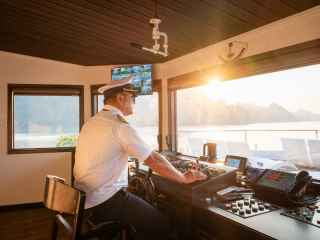 Hera Luxury Day Cruise