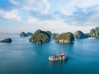 HaLong Phoenix Cruiser