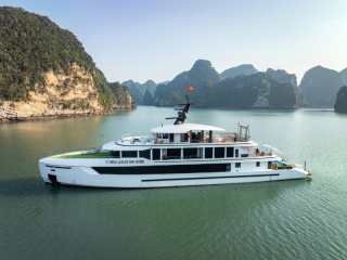 Hera Luxury Day Cruise