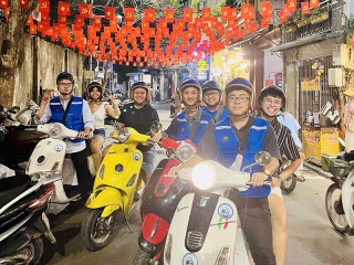 Hanoi After Dark Vespa Tour (4 hours): Street Foods & Drinks + Night Vibes + Lively Rides + Fun & Safe - All inclusive