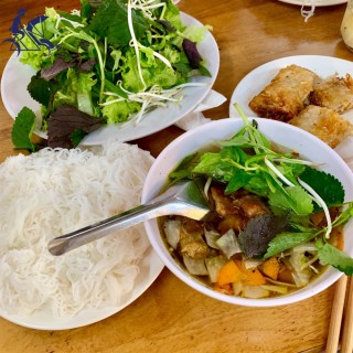 Hanoi half-day on-back of motorbike tour with street food (4 hours) - Private tour