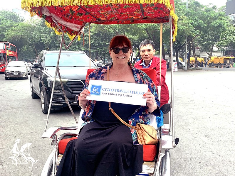 Hanoi Vespa Tour with Street food & Cyclo tour (4,5 hours) - Private tour - 35% off