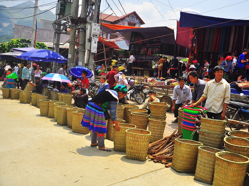 Sapa 3 Days Tour by Limousine bus