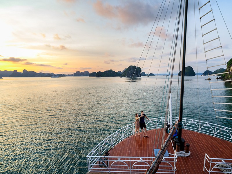 Amazing Vietnam 14 Days 13 Nights Family Luxury Private Package Tour