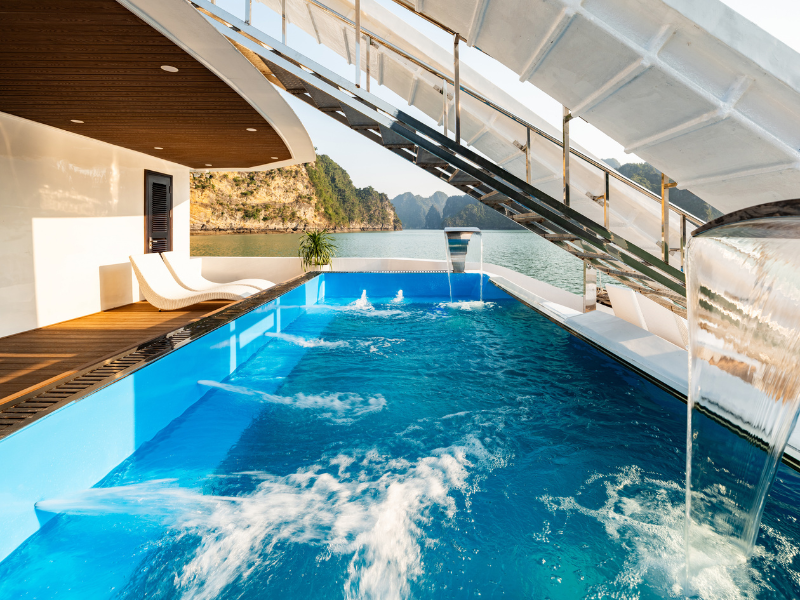Hera Luxury Day Cruise