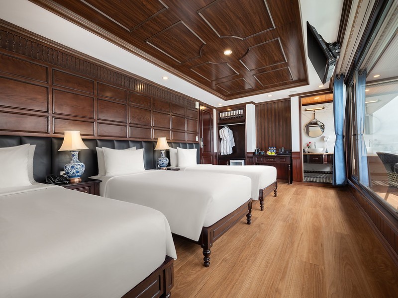 La Casta Regal Cruise