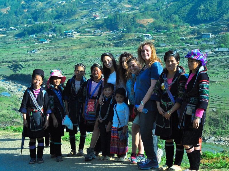 Sapa 2 Days Tour by Limousine bus